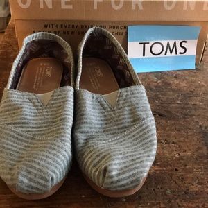 Tom’s blue/gray wool slip on shoes
